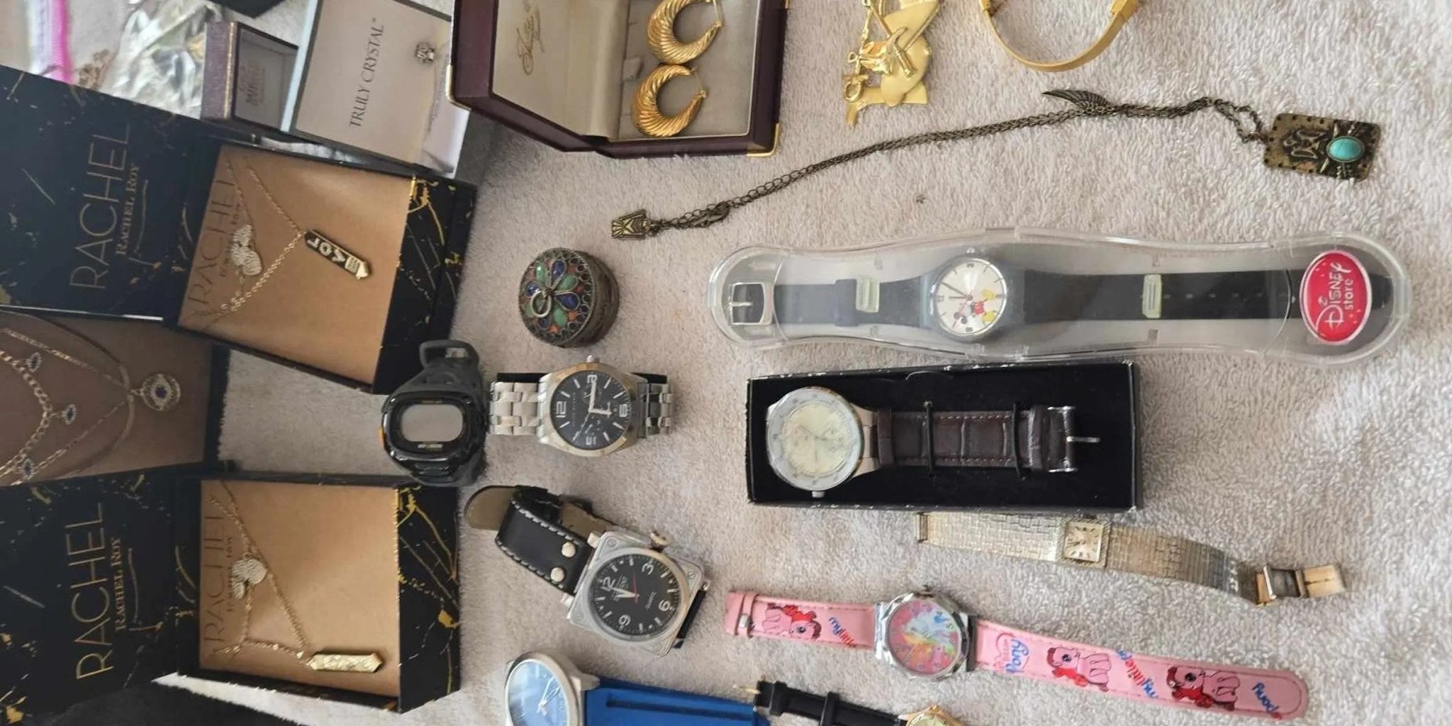 Watches, Necklaces and Bracelets! - The Junk Guru