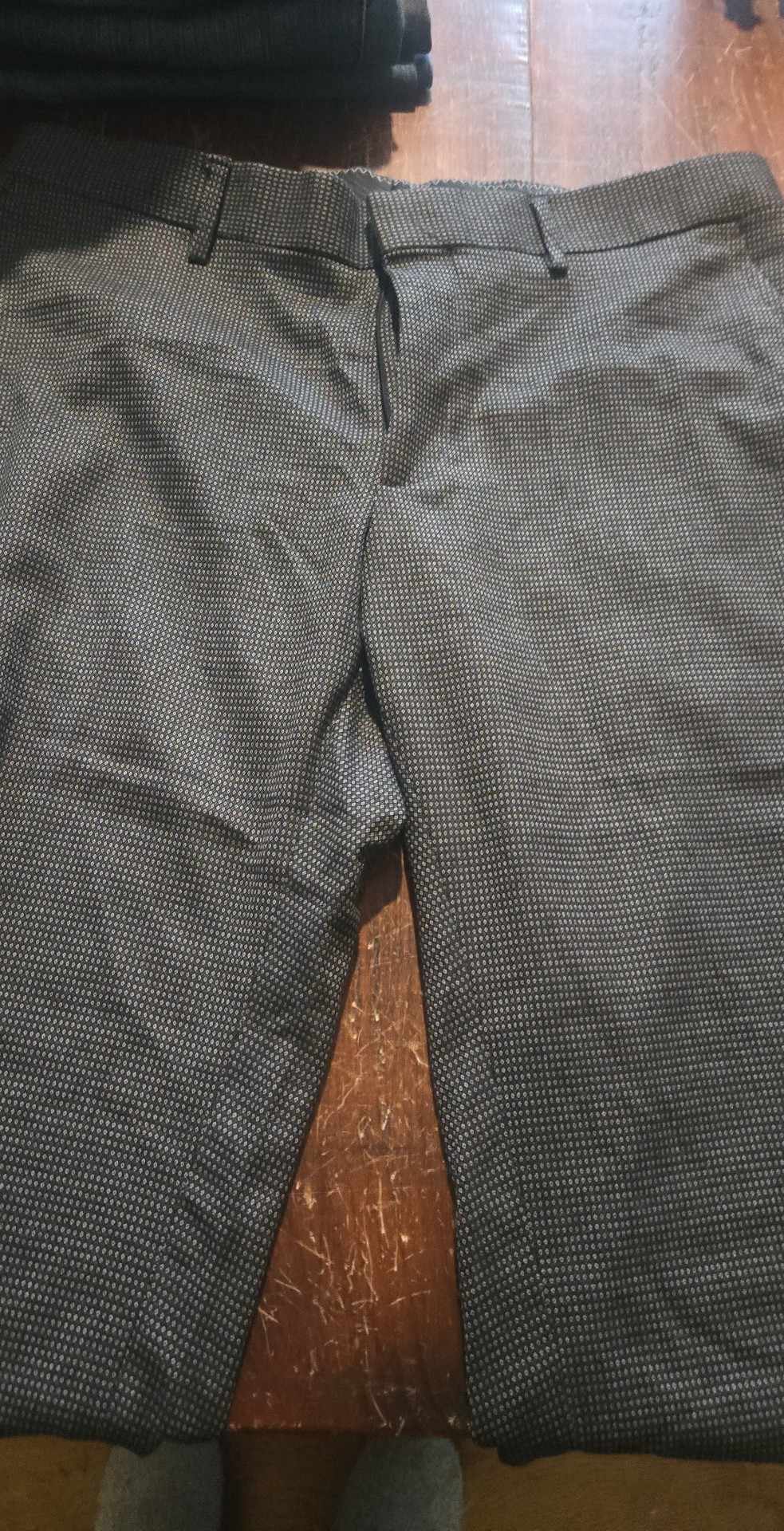 Slacks | Size 46 | Geometric Pattern | Business Casual - The Junk Guru