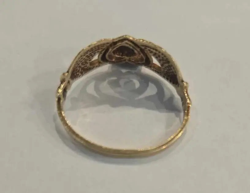 Gold Ring | We have Tons of Gold & Silver Jewelry! - The Junk Guru