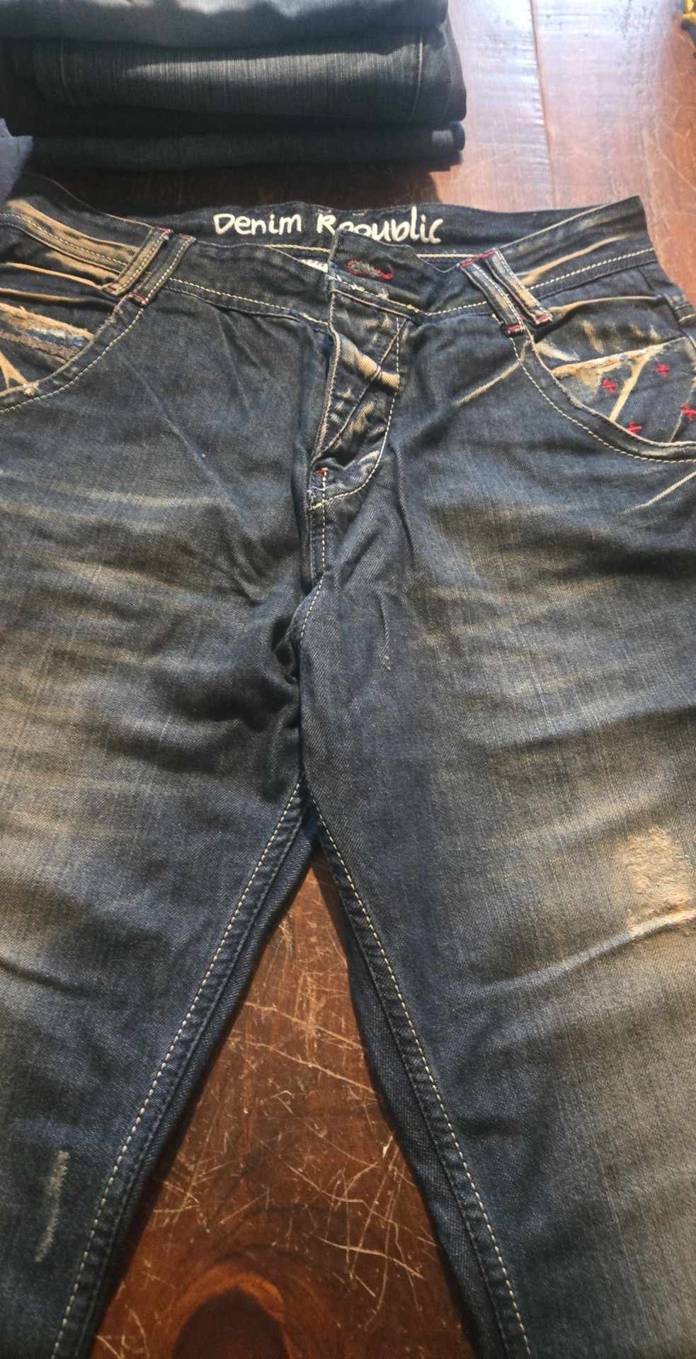 Blue Jeans | Denim Republic | Faded Stylistic Look | Size 34 - The Junk Guru